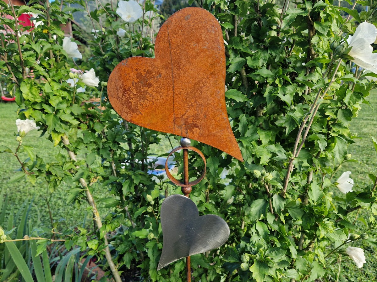 Herz Gartenstecker Metall 130cm ___