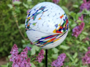 glaskunst gartenstecker weiss kugel