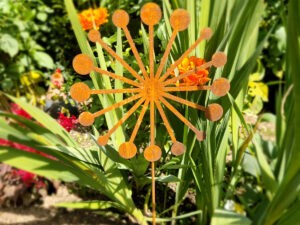 rostige Pusteblume am Stab Gartendeko 60cm
